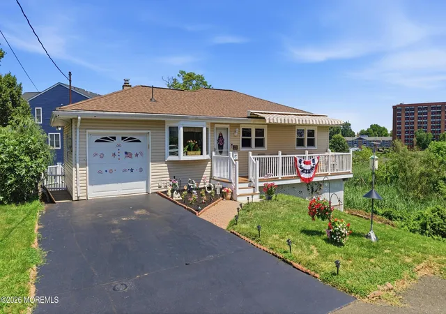 1st image of 27 W First St, Keyport, NJ 07735 | MLS# 22624578