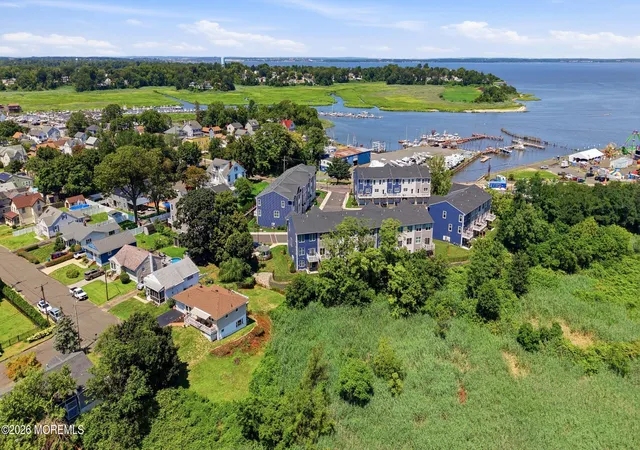 36th image of 27 W First St, Keyport, NJ 07735 | MLS# 22624578