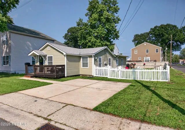 2nd image of 758 Monmouth Pkwy, North Middletown, NJ 07748 | MLS# 22624540