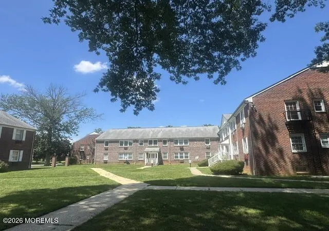 2nd image of 62 Stonehurst Blvd, Freehold, NJ 07728