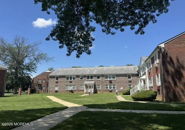 25th image of 62 Stonehurst Blvd #E, Freehold, NJ 07728 | MLS# 22624550