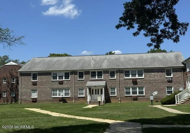 2nd image of 62 Stonehurst Blvd #E, Freehold, NJ 07728 | MLS# 22624550