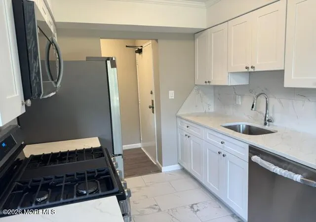 5th image of 62 Stonehurst Blvd, Freehold, NJ 07728