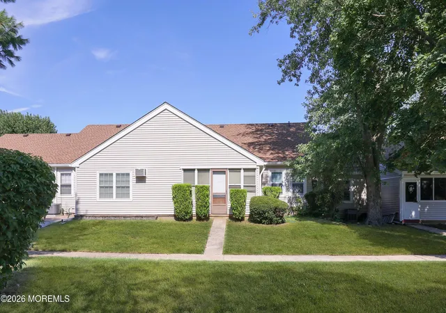 5th image of 136 Rigi Strasse #C, Freehold, NJ 07728 | MLS# 22624608