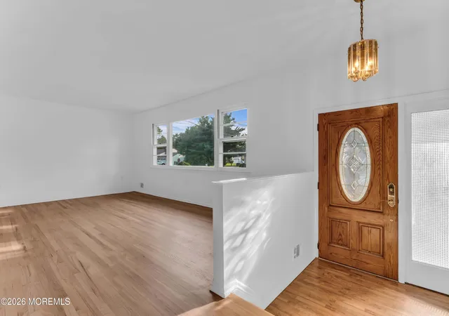 Photo 3 of Sale Pending at 2001 Oakhurst Pkwy, Oakhurst, NJ 07755 | MLS# 22625306 | Listing updated on 2026-09-02