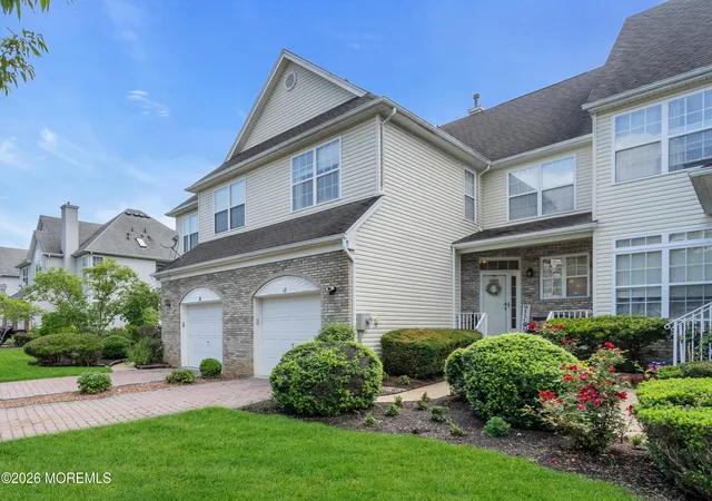 2nd image of 18 Frost Ln, East Windsor, NJ 08520 | MLS# 22624633