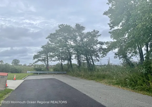 1st image of 663 Beachwood Ave, Toms River, NJ 08753 | MLS# 22624646