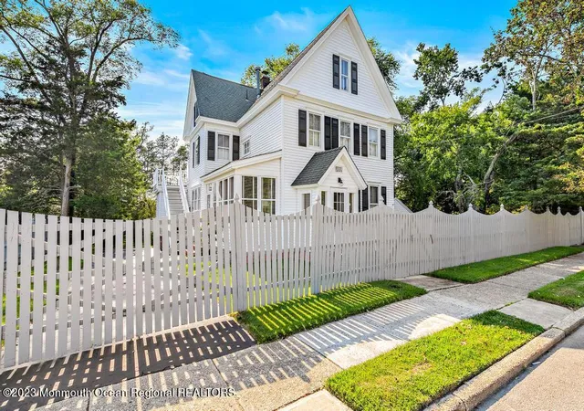 2nd image of 388 S Green St, Tuckerton, NJ 08087 | MLS# 22624657