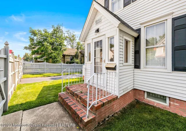 Photo 4 of Sale Pending at 388 S Green St, Tuckerton, NJ 08087 | MLS# 22624657 | Listing updated on 2026-09-16