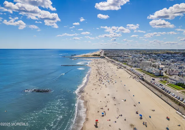 2nd image of 801 Main St, Avon By The Sea, NJ 07717