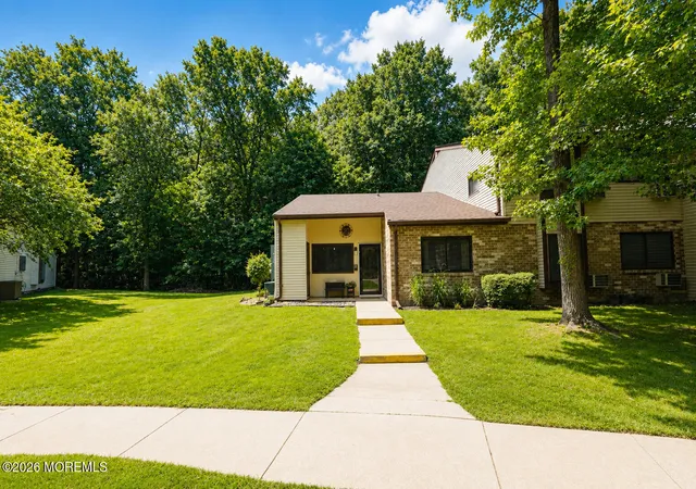 4th image of 99 Arrowood Rd #A, Manalapan, NJ 07726 | MLS# 22625354