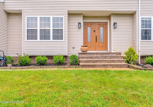 2nd image of 6 Rizzo Ct, Howell, NJ 07731 | MLS# 22624678