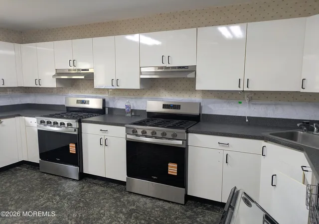 4th image of 202 Lawrence Ave, Lakewood, NJ 08701 | MLS# 22624833