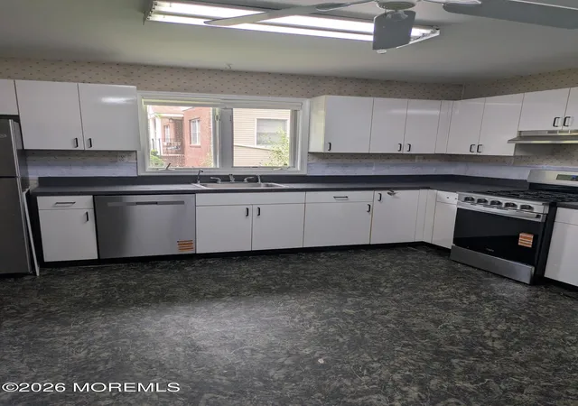 5th image of 202 Lawrence Ave, Lakewood, NJ 08701 | MLS# 22624833
