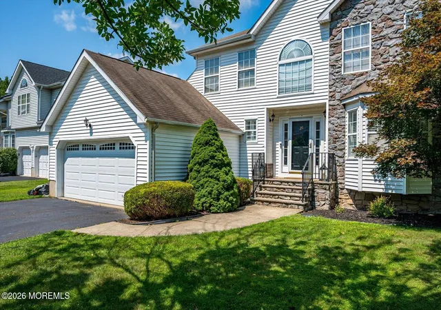 4th image of 26 Brittany Wy, Kendall Park, NJ 08824 | MLS# 22624700