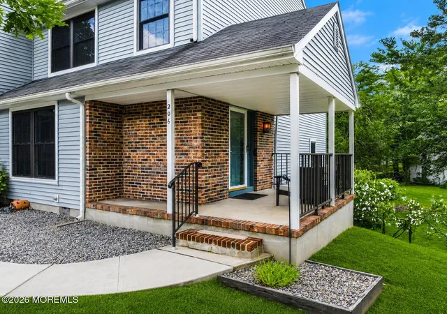 1st image of 206 Bent Trl, Toms River, NJ 08753 | MLS# 22624848