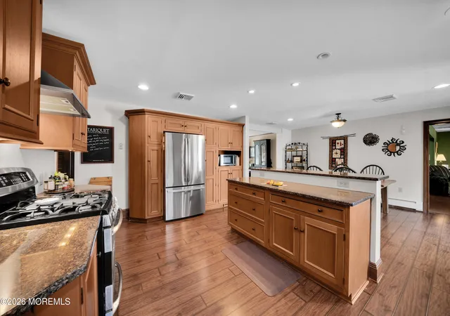 5th image of 50 Rutledge Dr, Red Bank, NJ 07701 | MLS# 22624747