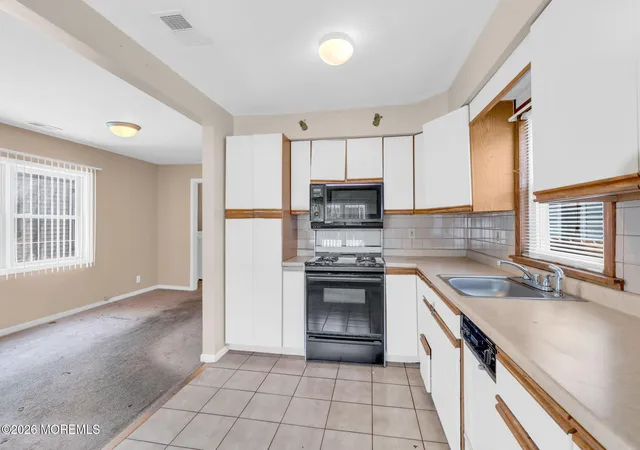 5th image of 5 Summerfield Ave, South Amboy, NJ 08879 | MLS# 22625001