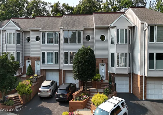 3rd image of 128 Ambassador Dr, Red Bank, NJ 07701