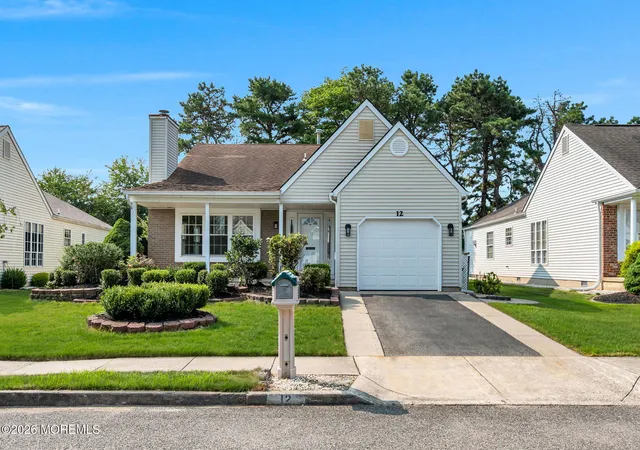 2nd image of 12 Kendal Dr, Toms River, NJ 08757 | MLS# 22624877