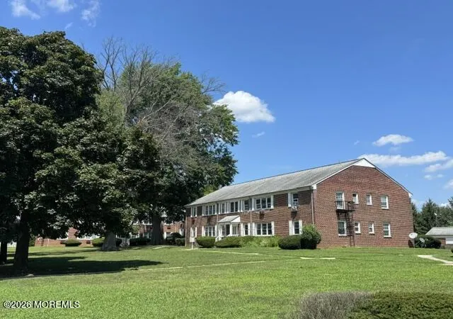 2nd image of 52 Stonehurst Blvd, Freehold, NJ 07728