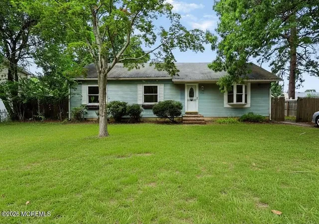 1st image of 1026 Berkeley Ave, Beachwood, NJ 08722 | MLS# 22625069