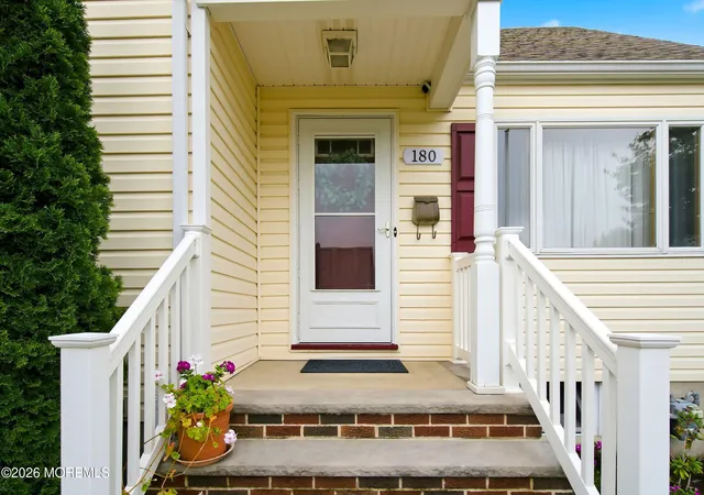 3rd image of 180 Gabriel Ter, Sayreville, NJ 08879 | MLS# 22626067
