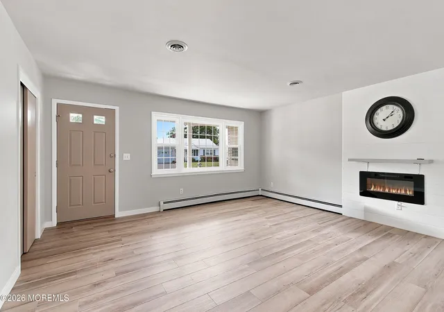 2nd image of 162 Castleton Dr, Toms River, NJ 08757 | MLS# 22625324