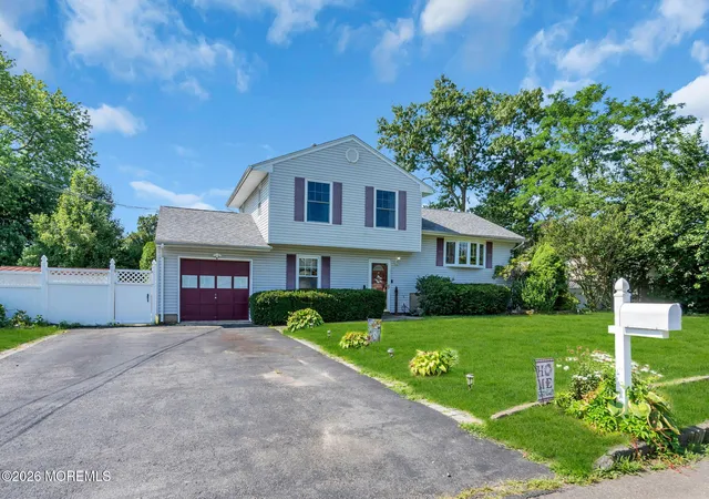 Photo 3 of Single family home for sale at 1332 5th Avenue, Toms River, NJ 08753 | MLS# 22624889 | Listing updated on 2026-09-08