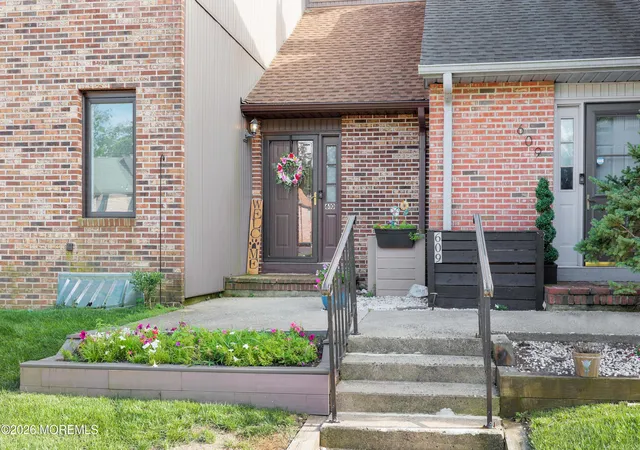 2nd image of 610 Bounty Ct, Toms River, NJ 08753 | MLS# 22624900