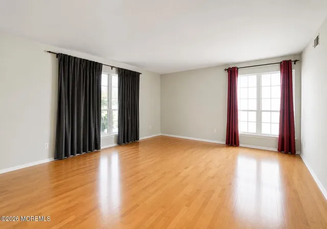 Photo 3 of Sale Pending at 8 Weybridge Pl, Manchester, NJ 08759 | MLS# 22624912 | Listing updated on 2026-08-22