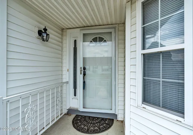 3rd image of 91 Portsmouth Dr, Toms River, NJ 08757 | MLS# 22625302