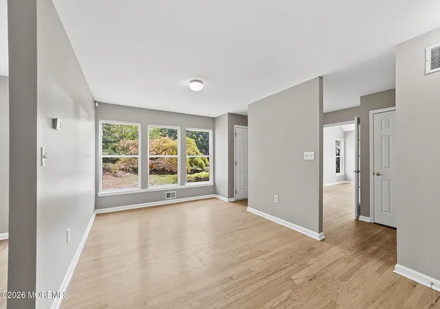 3rd image of 24 Parkside Dr, Jamesburg, NJ 08831 | MLS# 22625547