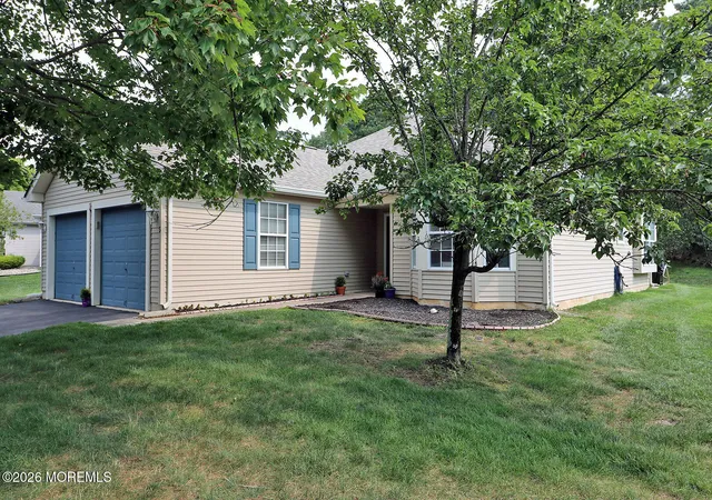 Photo 3 of Sale Pending at 9 Ridgemont Ln, Whiting, NJ 08759 | MLS# 22625298 | Listing updated on 2026-09-03