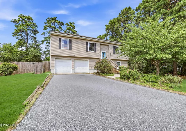 2nd image of 1617 Eighth Ave, Toms River, NJ 08757 | MLS# 22625141