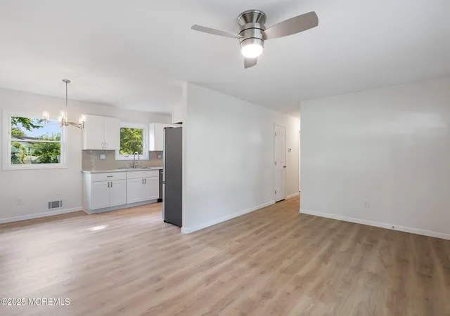 Photo 4 of Sale Pending at 585 Fawn Dr, Toms River, NJ 08753 | MLS# 22625052 | Listing updated on 2026-09-01