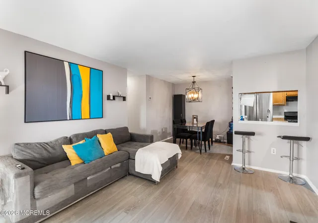 Listing Photo 5 - Condo for sale in building located at 27 Gena Ct, Trenton, NJ 08690