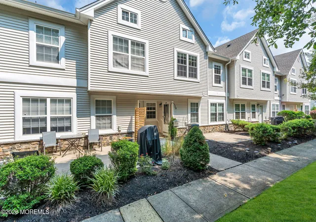 2nd image of 17 Forrest Ct, Tinton Falls, NJ 07753 | MLS# 22625137