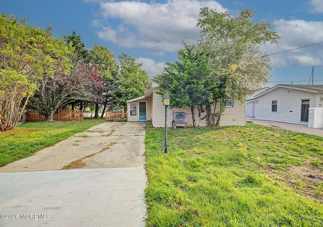 2nd image of 56 W Potomac Dr, Little Egg Harbor Twp, NJ 08087 | MLS# 22625090