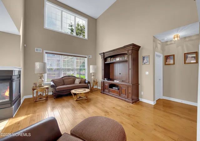 5th image of 330 Van Dusen Dr, Marlboro, NJ 07746 | MLS# 22625389