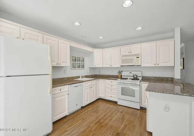 Photo 3 of Condo for sale at 95 Ironwood Ct, Middletown, NJ 07748 | MLS# 22625194 | Listing updated on 2026-10-06