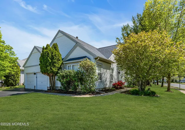 2nd image of 2 Bedford Ct, Manchester, NJ 08759 | MLS# 22625109