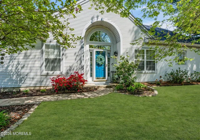 Photo 4 of Sale Pending at 2 Bedford Ct, Manchester, NJ 08759 | MLS# 22625109 | Listing updated on 2026-09-09