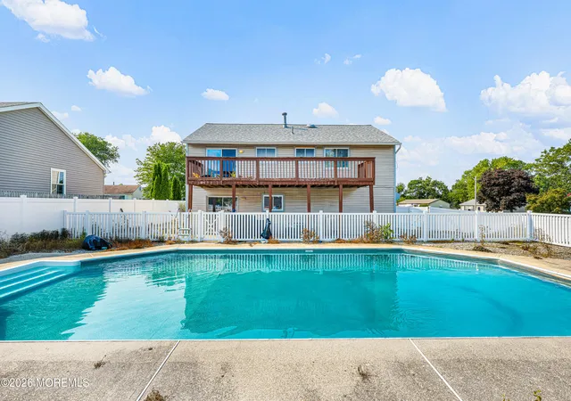 3rd image of 10 Red Coat Dr, Barnegat, NJ 08005 | MLS# 22625130