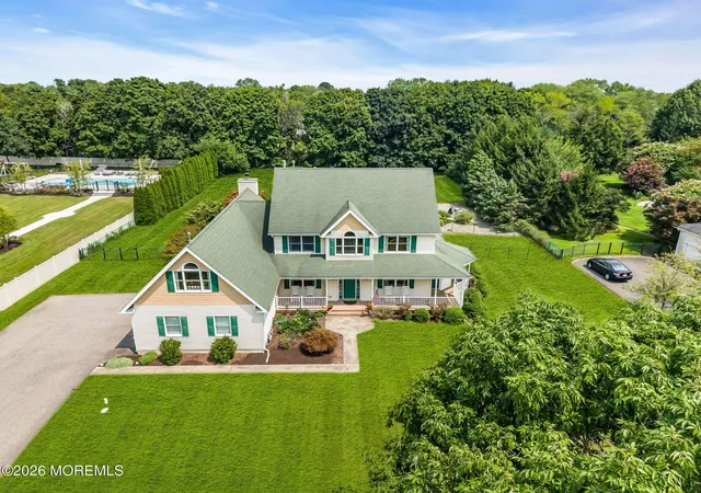 Photo 3 of Sale Pending at 1827 Regina Ct, Toms River, NJ 08755 | MLS# 22625152 | Listing updated on 2026-10-01