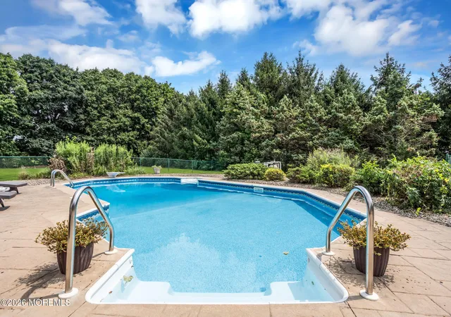 Photo 4 of Sale Pending at 1827 Regina Ct, Toms River, NJ 08755 | MLS# 22625152 | Listing updated on 2026-10-01