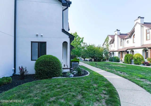 2nd image of 44 Tower Hl Dr, Red Bank, NJ 07701