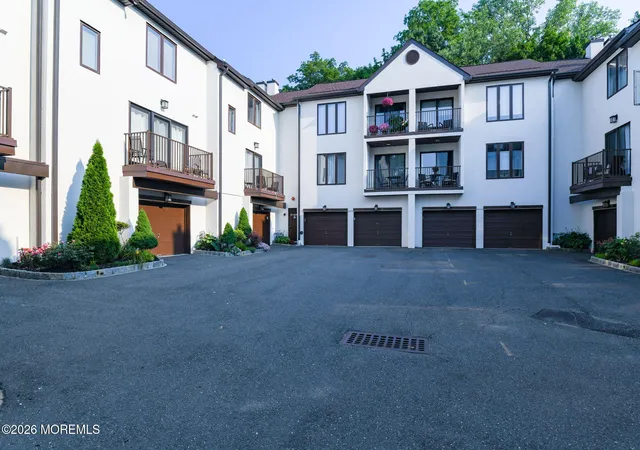 45th image of 44 Tower Hill Dr #44, Red Bank, NJ 07701 | MLS# 22625270