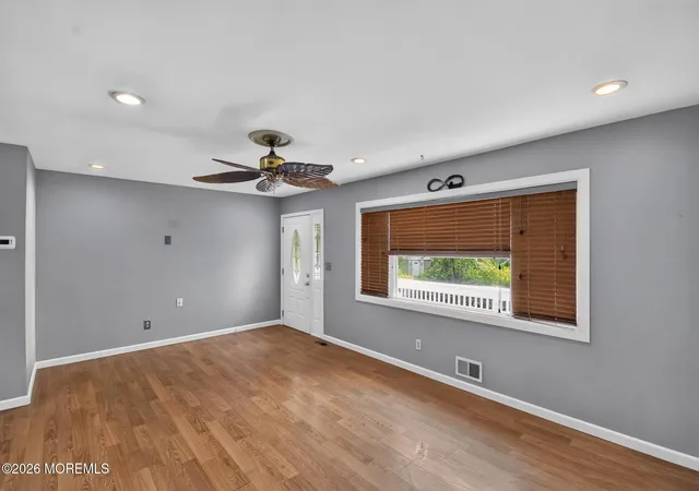 Photo 4 of Sale Pending at 40 Annapolis Rd, Toms River, NJ 08757 | MLS# 22625162 | Listing updated on 2026-10-26