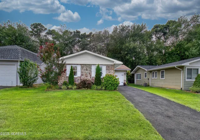 2nd image of 29 Markham Rd, Brick, NJ 08724 | MLS# 22625333